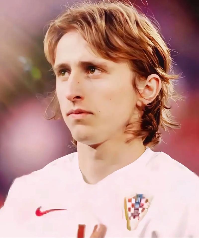 混团世界杯最新战报：王曼昱赢孙颖莎老乡，王楚钦感谢队友，张本智和输球！