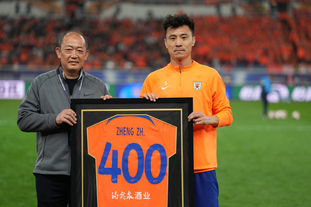 字母哥谈七连败：任何人不该只打着自己的小算盘，必须专注赢球