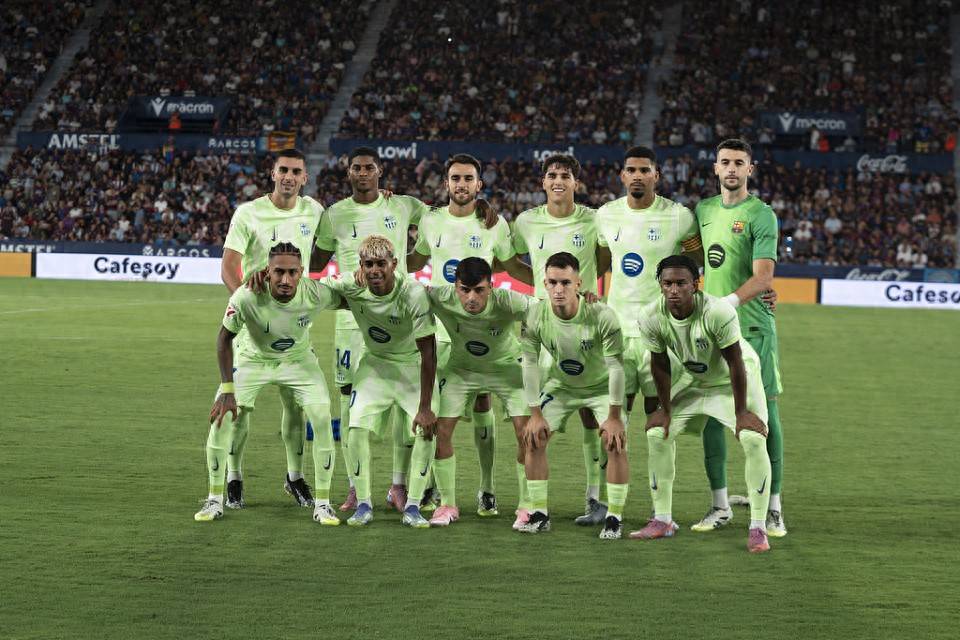 德天空：切尔西仍未正式报价西蒙斯，莱比锡坚持7000万欧要价