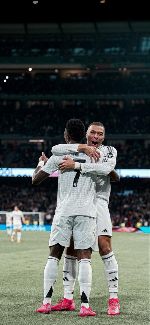 红黑之心，代代相传❤️🖤